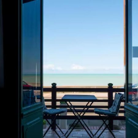La Decouverte, Appartement Front De Mer Mers Екстериор снимка